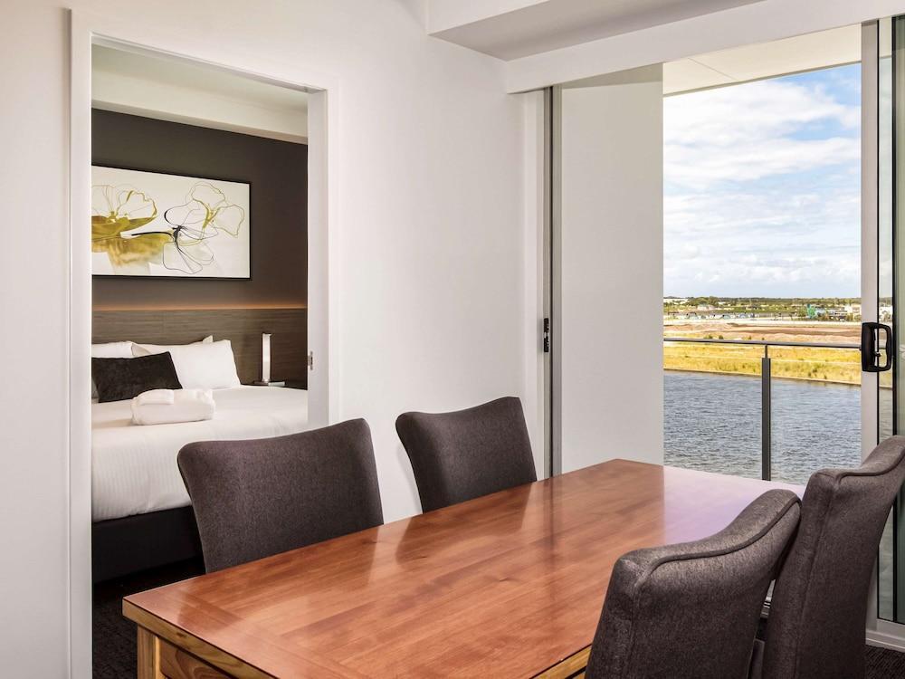 Mercure Sunshine Coast Kawana Waters Eksteriør billede